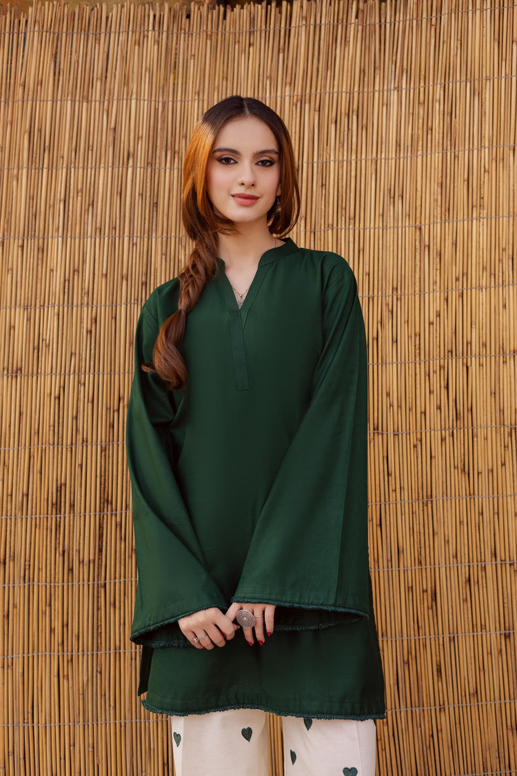 Playful Hearts – Solid Kurta with Printed Trousers